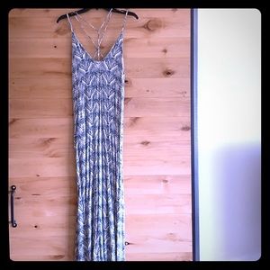 ANTHROPOLOGIE 🧵SEXY MAXI DRESS